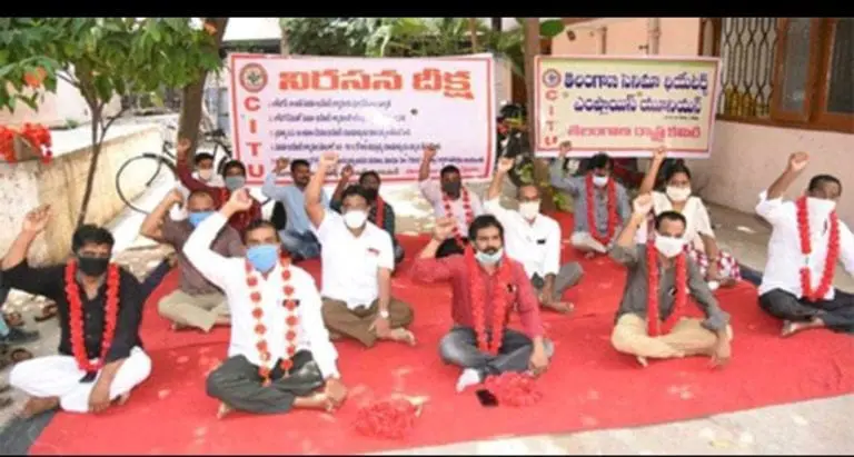 Will the Government helps Theatres staff ?