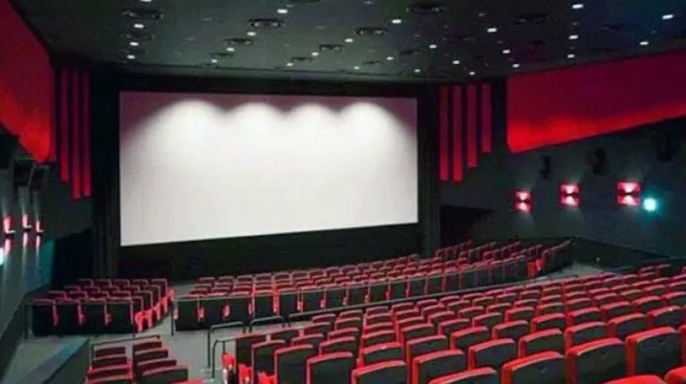 Distributors planning to close theatres