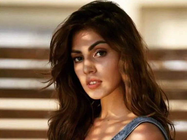 Rhea looking for opportunities in Tollywood