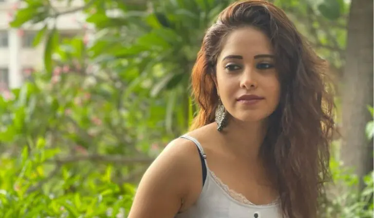 Nushrat to be the leading lady in Chatrapathi remake