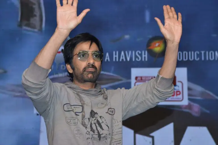 Ravi Teja promises the compensation to Ramarao On Duty producer for losses