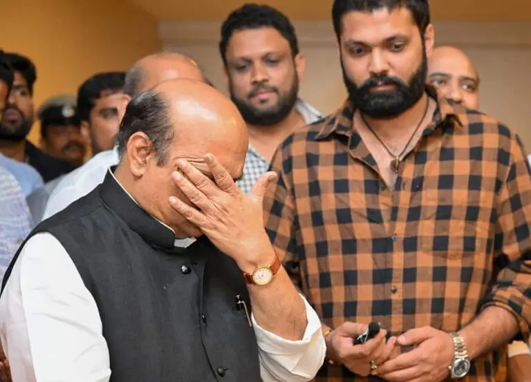 Karnataka C.M bursts into tears after he watches Charlie 777