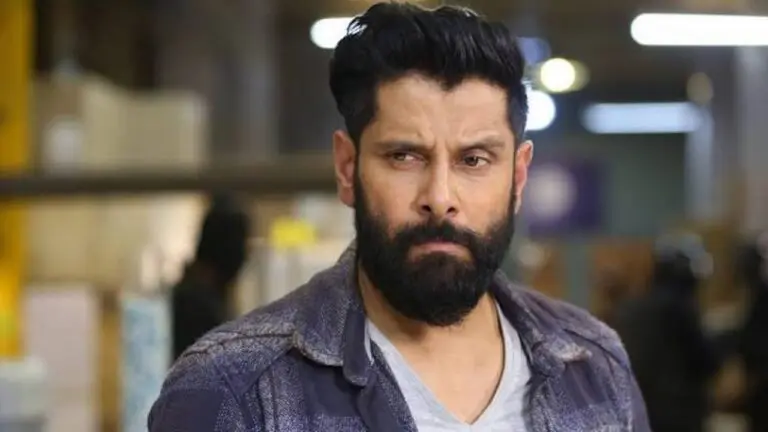 Chiyaan Vikram is fully recovered and discharged from the hospital