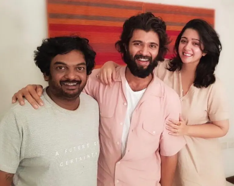 ఛార్మికి కౌంటర్ ఇస్తున్న మెగా ఫ్యాన్స్