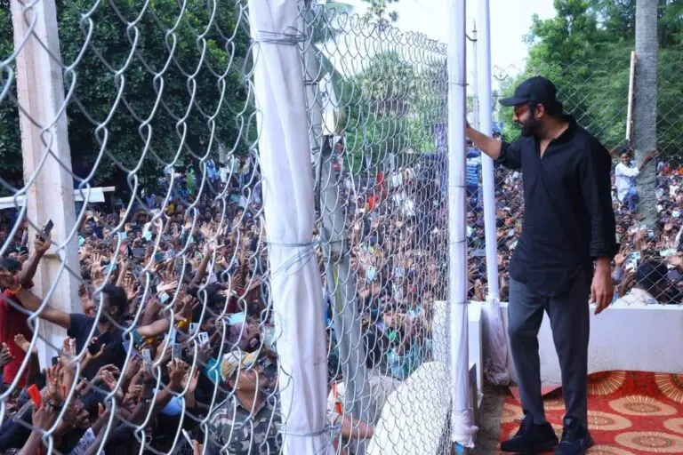 Everyone shocked with Prabhas’ generosity  in Mogalturu