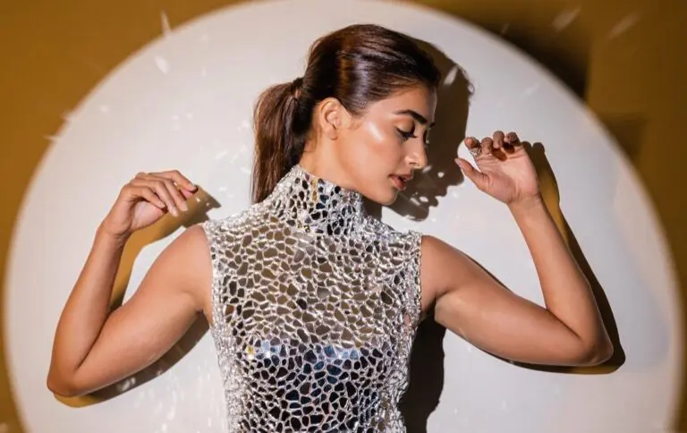 Gorgeous Pooja Hegde Shines in latest Photoshoot