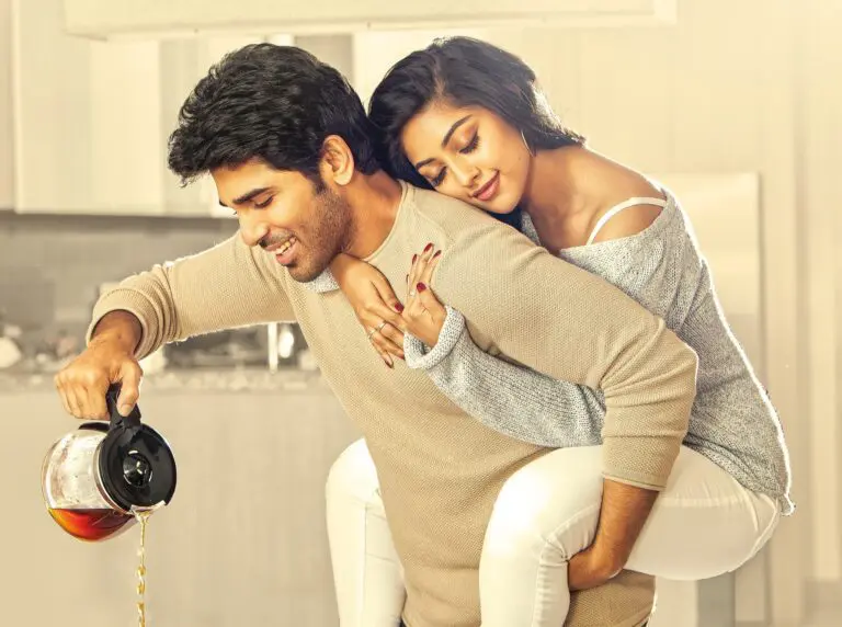 Allu Sirish’ Urvasivo Rakshashivo Trailer has the Right Dose of Romance, Entertainment and Emotions