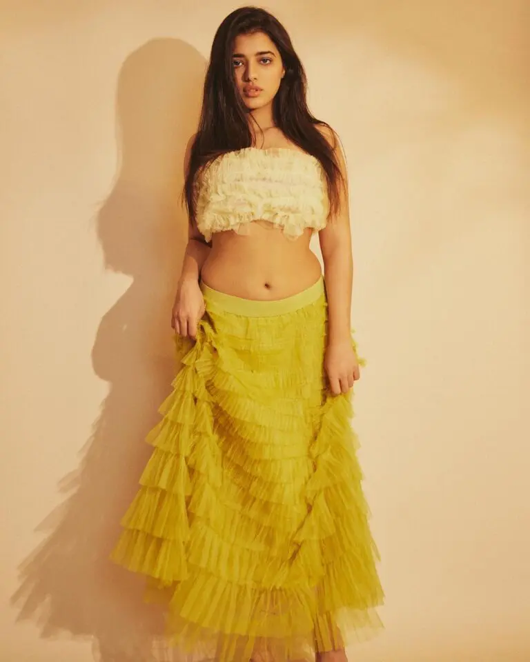 Hot Ketika Sharma is a Sight to Behold