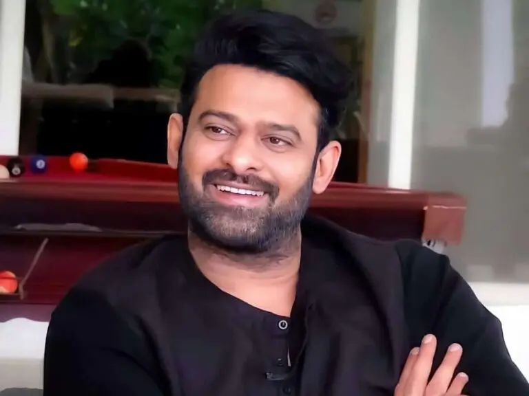 ప్రభాస్ – మారుతి సినిమా కోసం ఒక పాత ధియేటర్ సెట్