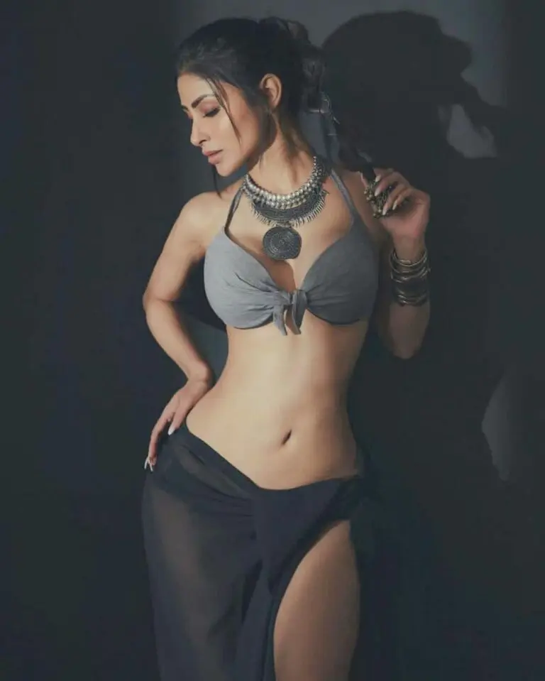 Mouni Roy Sensuous and Hot Photos