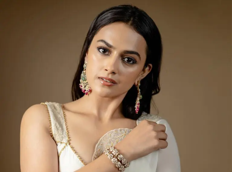 Elevating the Heat: Nani’s heroine Shraddha Srinath’s Sizzling Latest Photoshoot