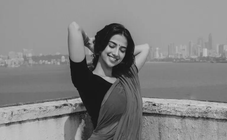 Gorgeous Meenakshi Choudhary: A Happening Beauty to Watch