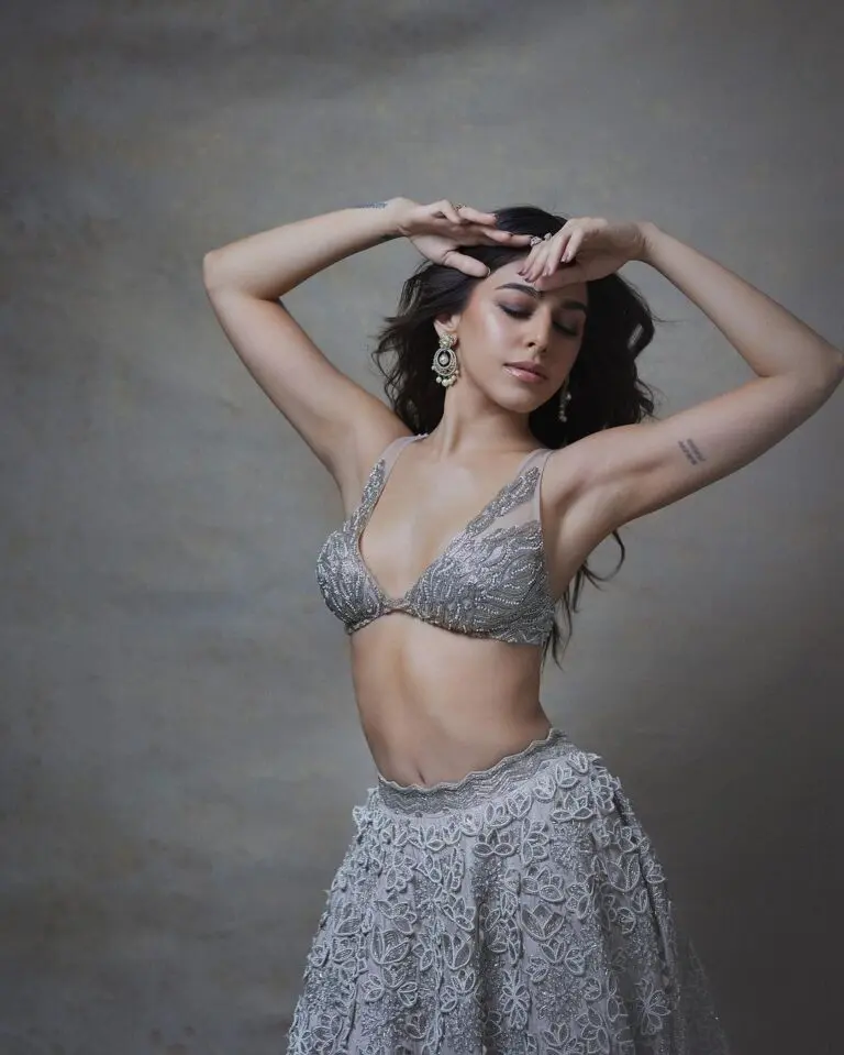 Alaya F: Exuding Sensuality and Allure Through Her Photoshoot