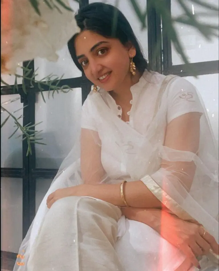 Poonam Kaur Slams Trivikram as Useless