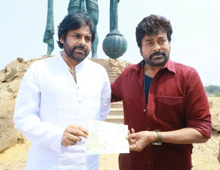 Chiranjeevi stands in support of Pawan Kalyan, donates 5 crores