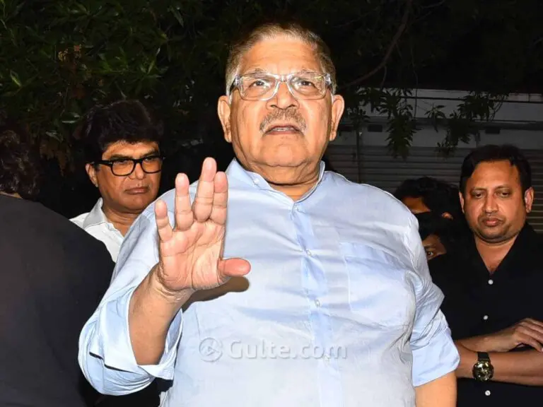 ​Allu Aravind Shocking Reply to Mega Fans మెగా ఫ్యాన్స్ కి అల్లు అరవింద్ షాకింగ్ రిప్లై 