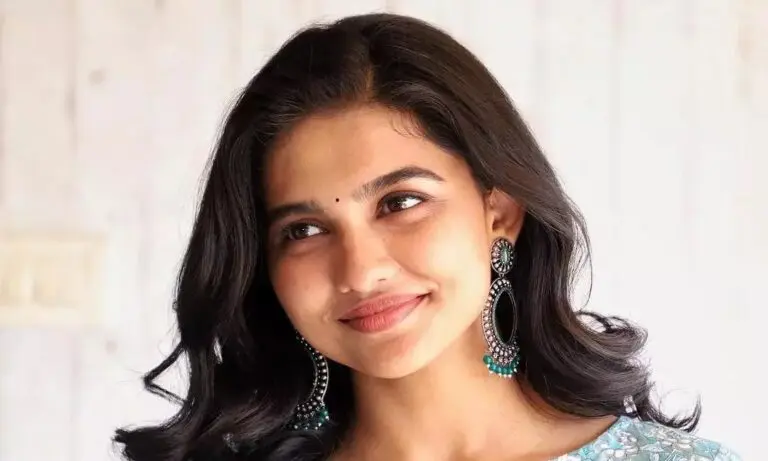 ధనుష్, సూర్య సరసన మమితా బైజు 