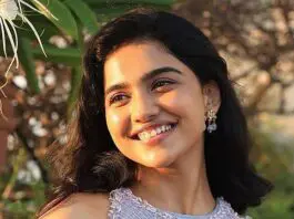 Mamitha Baiju to act alongside Dhanush The film reportedly blends a strong father-son emotion alongside a thriller touch. Mamitha Baiju will share the screen with Dhanush for the first time with this film, and it is also known that she will also be seen in a crucial role in Vijay's Jana Nayagan.