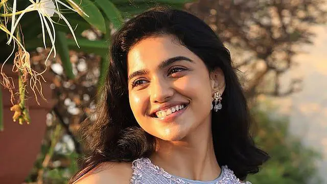 Mamitha Baiju Bags Dhanush Film Mamitha Baiju to act alongside Dhanush The film reportedly blends a strong father-son emotion alongside a thriller touch. Mamitha Baiju will share the screen with Dhanush for the first time with this film, and it is also known that she will also be seen in a crucial role in Vijay's Jana Nayagan.