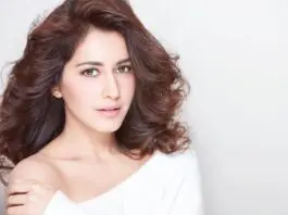 Raashii Khann's cryptic Instagram story goes viral. Fans think Raashii Khanna is having a relationship. Recently, many actresses have been revealing details about their relationships on social media by dropping small hints. Similarly, Raashii’s new Instagram story has gone viral, with some netizens speculating that the person she is hugging in the picture might be her boyfriend. However, the truth behind these rumors is yet to be known.