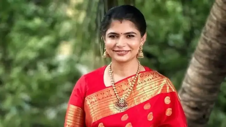Chinmayi Lashes Out At Netizens’ Abusive Behavior: Lodges Cyber Complaint
