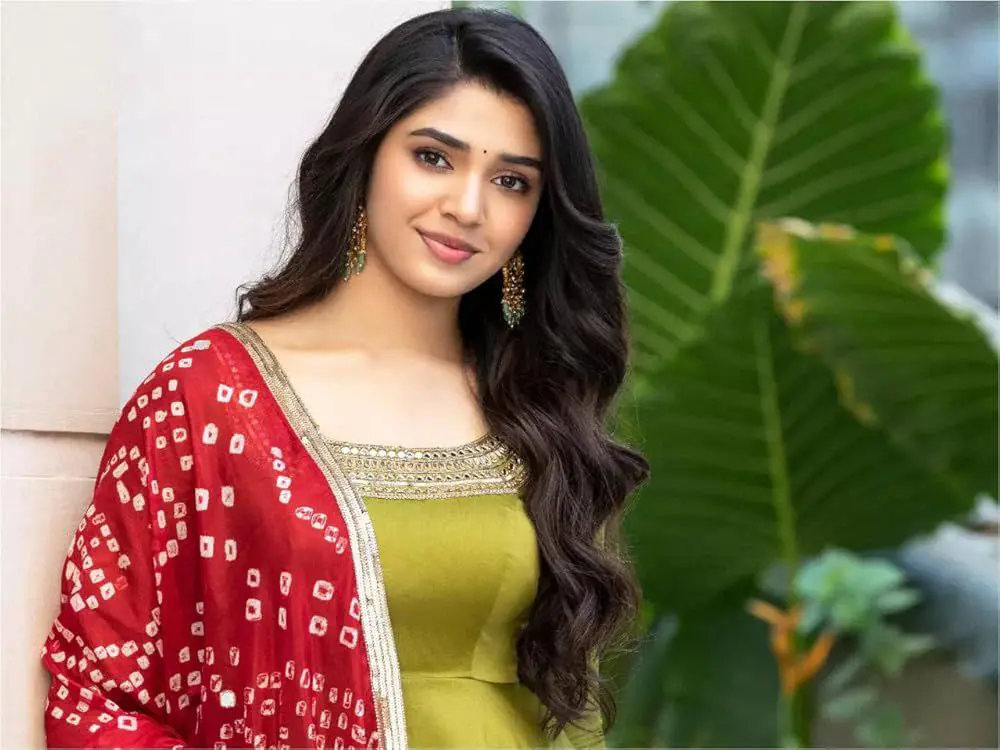 Actress Krithi Shetty's Badluck continues as her latst film, Vaa Vaathiyar is postponed Krithi Shetty needs a solid comeback in her career.