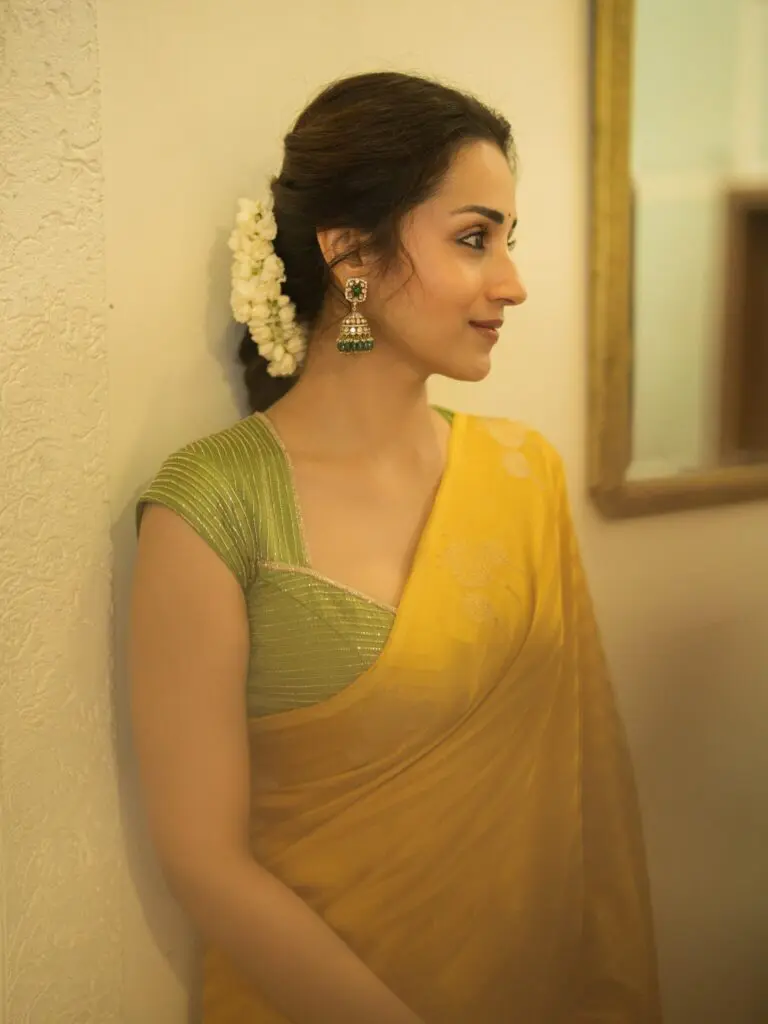 Trisha Krishnan latest photos