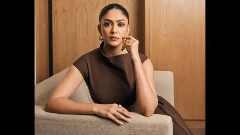 Mrunal Thakur Redefines Class