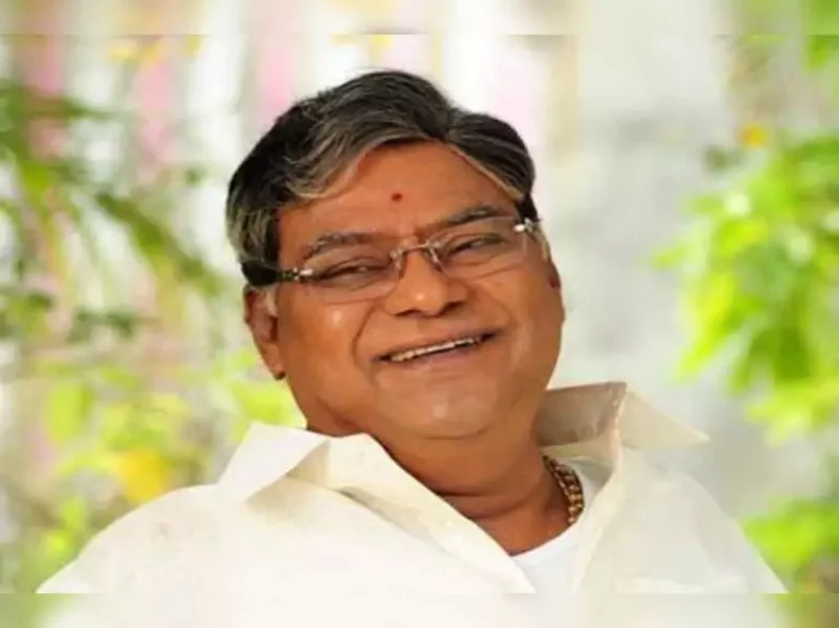 Senior actor Kota Srinivasa Rao fires on Megastar Chiranjeevi