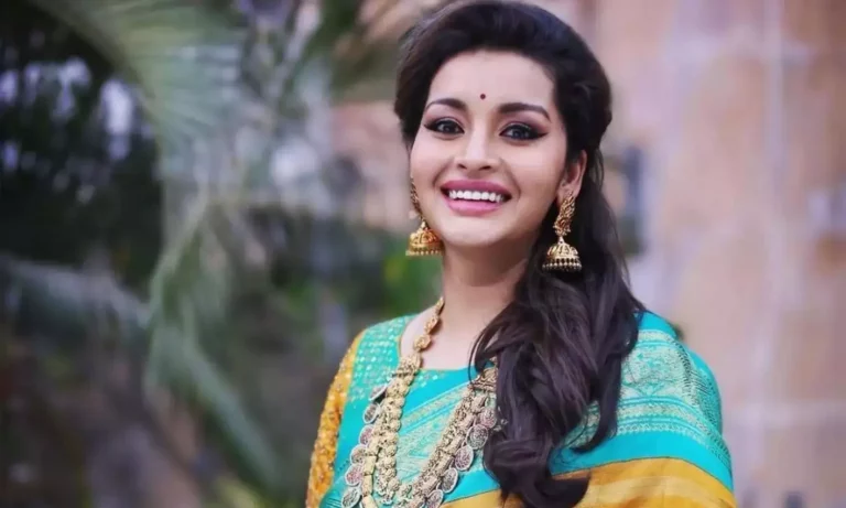 Pawan Kalyan fan hurts Renu Desai