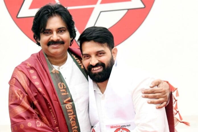 Jani Master (right) with Pawan Kalyan.