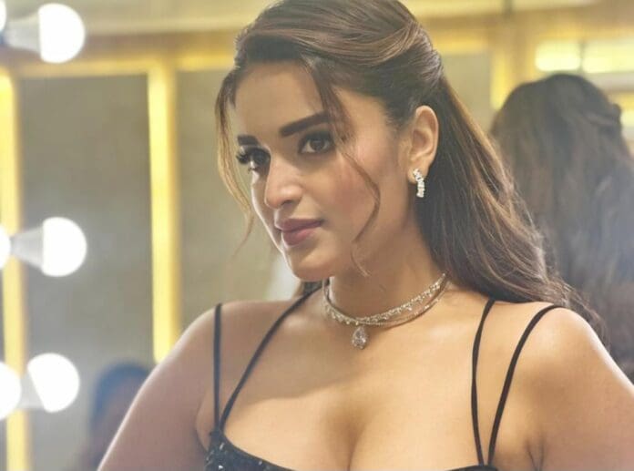 Nidhhi Agerwal sacrifice for Hari Hara Veera Mallu Feature Image