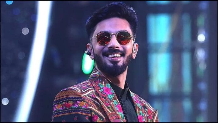 In a latest interview, Anirudh said that he watched 30-40 minutes of footage from Vijay Deverakonda's Kingdom, and it was nice. He also stated that he watched almost the entire footage of Coolie, and it was superb. The fans are on a high as Anirudh declares Vijay Devarakonda's Kingdom and Rajinikanth's Coolie as blockbusters even before the release. Anirudh also released the first song of his upcoming film recently. On Friday (May 2), fans celebrated the release of 'Hridayam Lopala,' the first single from 'Kingdom,' directed by Gowtam Tinnanuri and starring Vijay Deverakonda and Bhagyasri Borse.