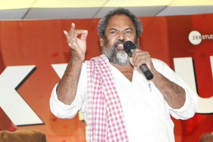 Before, Dasari Garu and Chiranjeevi Garu also tried to resolve this issue, but it did not happen. What's the need to increase ticket prices for big movies? Even before also, industry made big movies, but the ticket prices were not increased. There has been a dispute over percentages recently. The decision to shut down from June 1 is not connected with Hari Hara Veera Mallu. If the percentage system is finalized, it will be of great benefit to producers like me. Who will conspire against Pawan Kalyan? The announcement from Pawan Kalyan's office is not justified. The respect for Pawan would have increased even more if he had invited the Telugu industry people to discuss the issues in the film industry and not talk about his film. There is nothing wrong with saying that industry bigwigs should meet CM Chandrababu. We are your children. Don't sidestep the main issue, and do not support the corporate system. Think about what will happen to single-screen theaters. Single theaters are like temples,