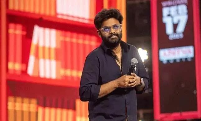 Everyone knows that Kingdom, starring Vijay Deverakonda and directed by Gautam Tinnanuri, has been delayed for so many days, and finally it is being said that the film will be released in theaters at the end of this July. Lately, the filmmaker also announced that he will distribute NTR and Hrithik Roshan's War 2 in Telugu states on 14th August. Ravi Teja's Mass Jathara, produced by Sithara Entertainments, will be out on 27th August, so there is a 2-week gap for each film from the same producer. Naga Vamsi is set for back-to-back releases with Kingdom, War 2, and Mass Jathara, and it will be a win-win situation for all people who are involved in the business.