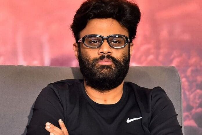 Naga Vamsi has continuous releases with Kingdom (producer), War 2, and Mass Jathara. Till recent days, all his films have been released by Dil Raju. However, Raju's competitior, Mythri movies group also joins the race to bag the right of Naga Vamsi's films and the young producer is checking both options. Now, the situation has heaten up as Dil Raju wants Vamsi's films at any cost as he does not want to break the relation with the latter.